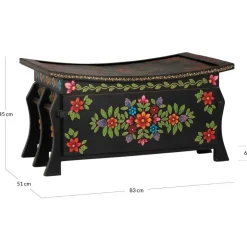 Schwarze Truhe mit bunter Blumen Malerei - Sacrala