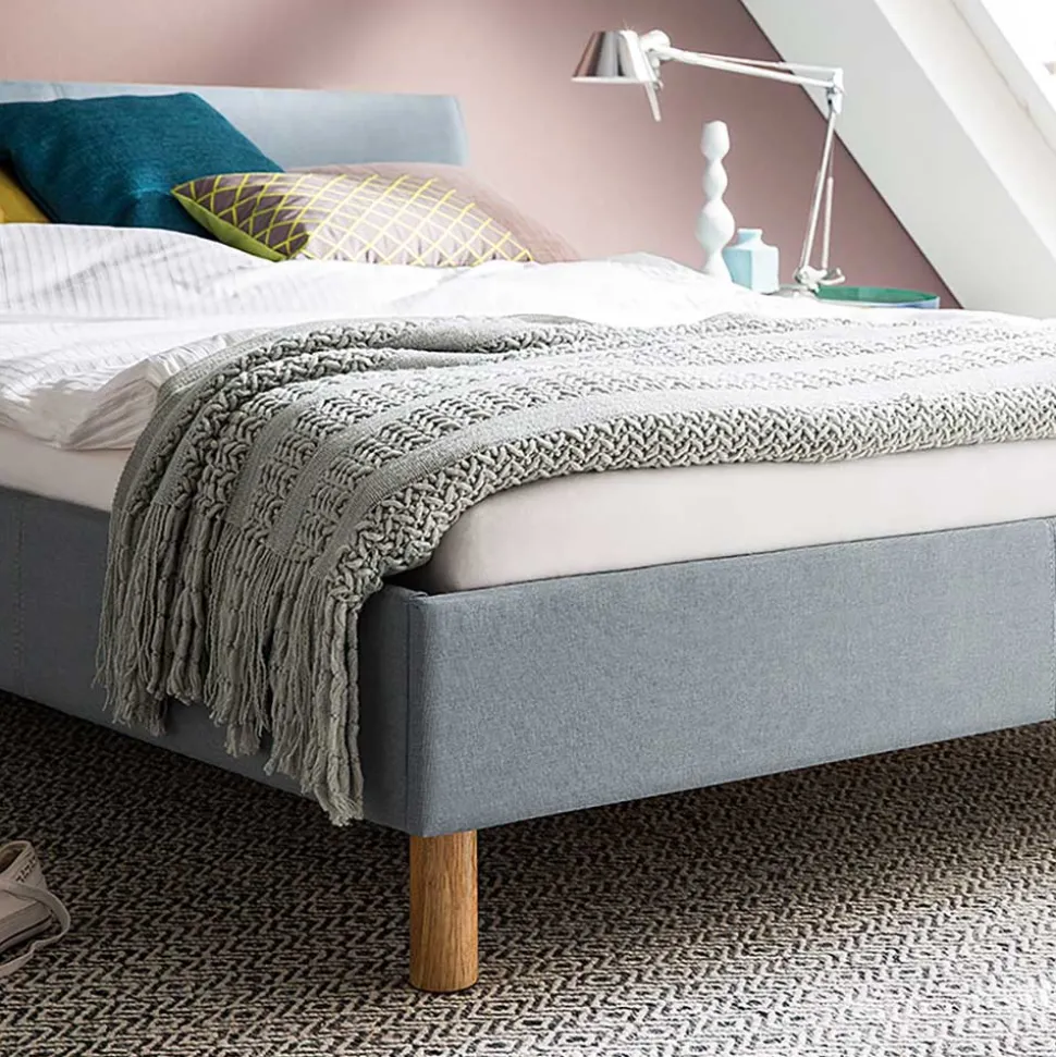 Skandinavisches Polsterbett in Hellblau Webstoff - Ortava