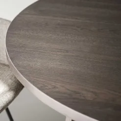 Tisch in Dunkelbraun Eiche - Clause