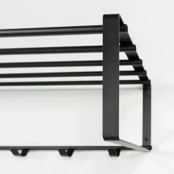 Wandgarderobe mit 7 Kleiderhaken & Hutablage - Satroni