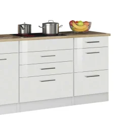 Weiße Küchenzeile ohne Elektrogeräte - Cuneo (neunteilig)