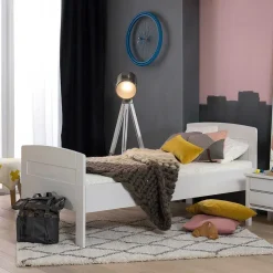 Weißes Holzbett Arbitia aus Buche massiv