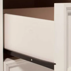 Weißes TV Board im Landhaus Design - Segrino