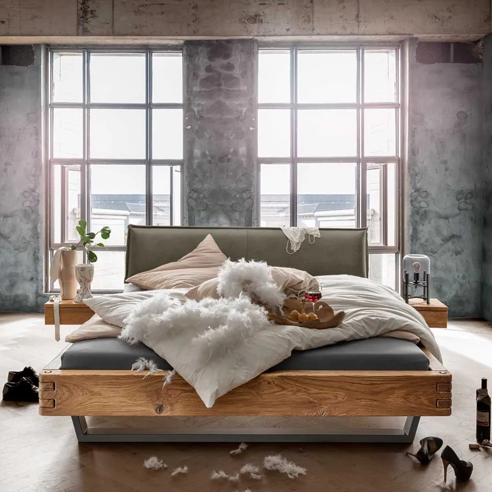 Wildeiche Balkenbett mit Leder-Kopfteil - Abrahams