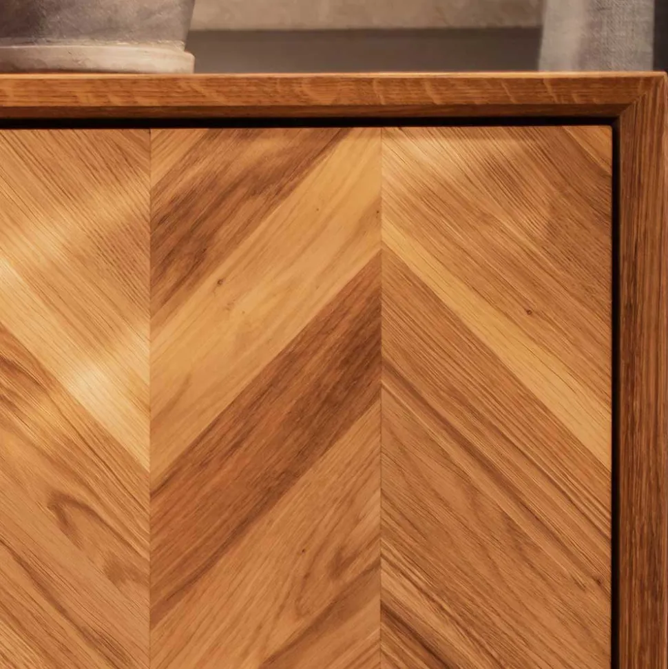 Wildeiche TV Lowboard mit Fischgrät Design - Kerfa