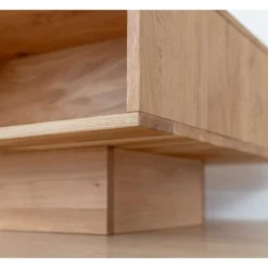 Wildeiche Wohnzimmertisch auf Sockelgestell - Cocondar