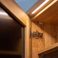 Zweifarbiger Kleiderschrank aus Eiche massiv - Agusto